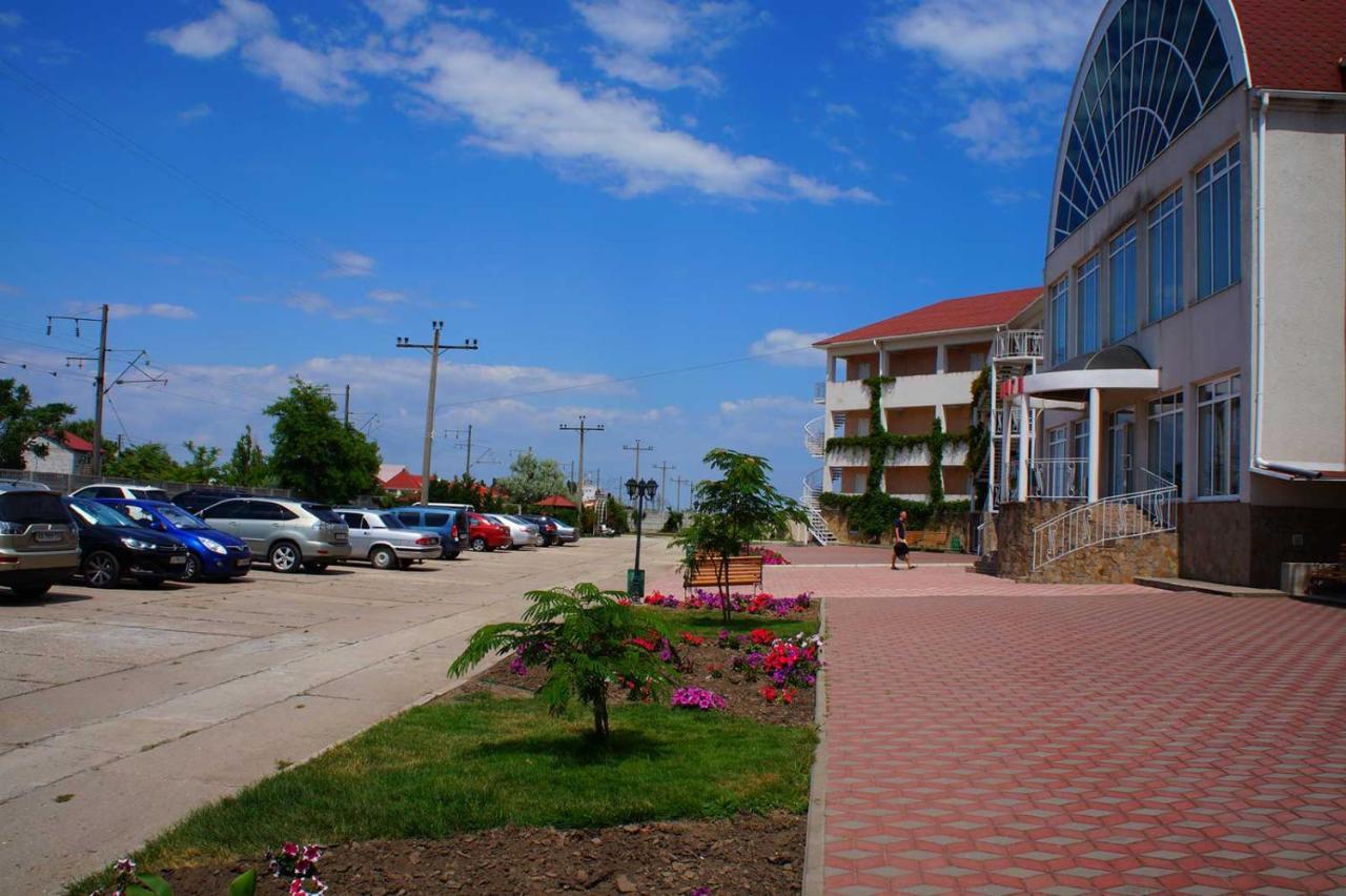Радуга Курортная Гостиница Zatoka Ngoại thất bức ảnh